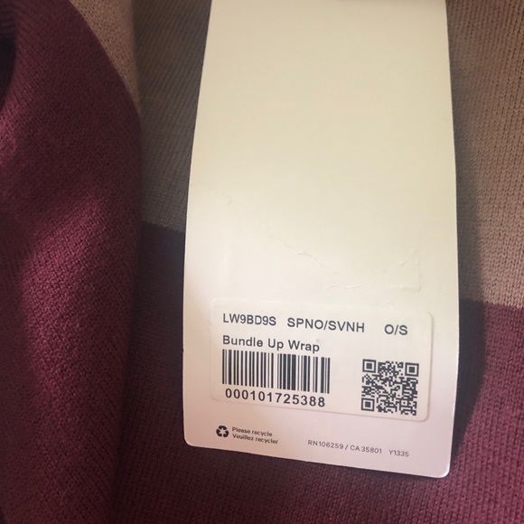 Lululemon Bundle Up Wrap shawl NEW - Picture 8 of 8